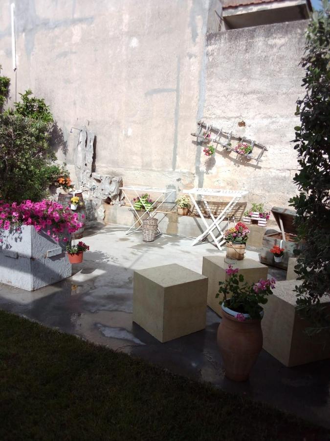 La Casa Dei Nonni Bed & Breakfast Custonaci Exterior foto